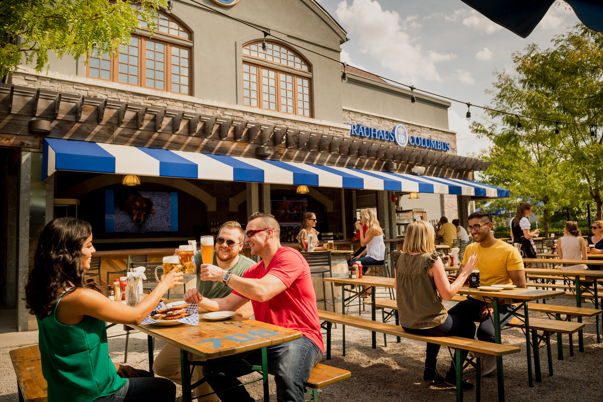hofbr-uhaus-brewery-restaurant-grandview-yard-grandview-heights-oh